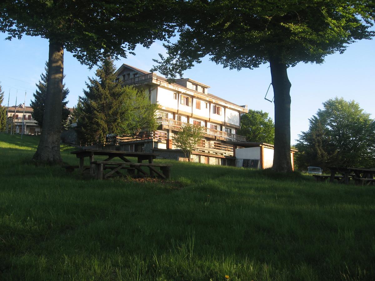 Albergo Rifugio Montecucco Piampaludo Eksteriør bilde
