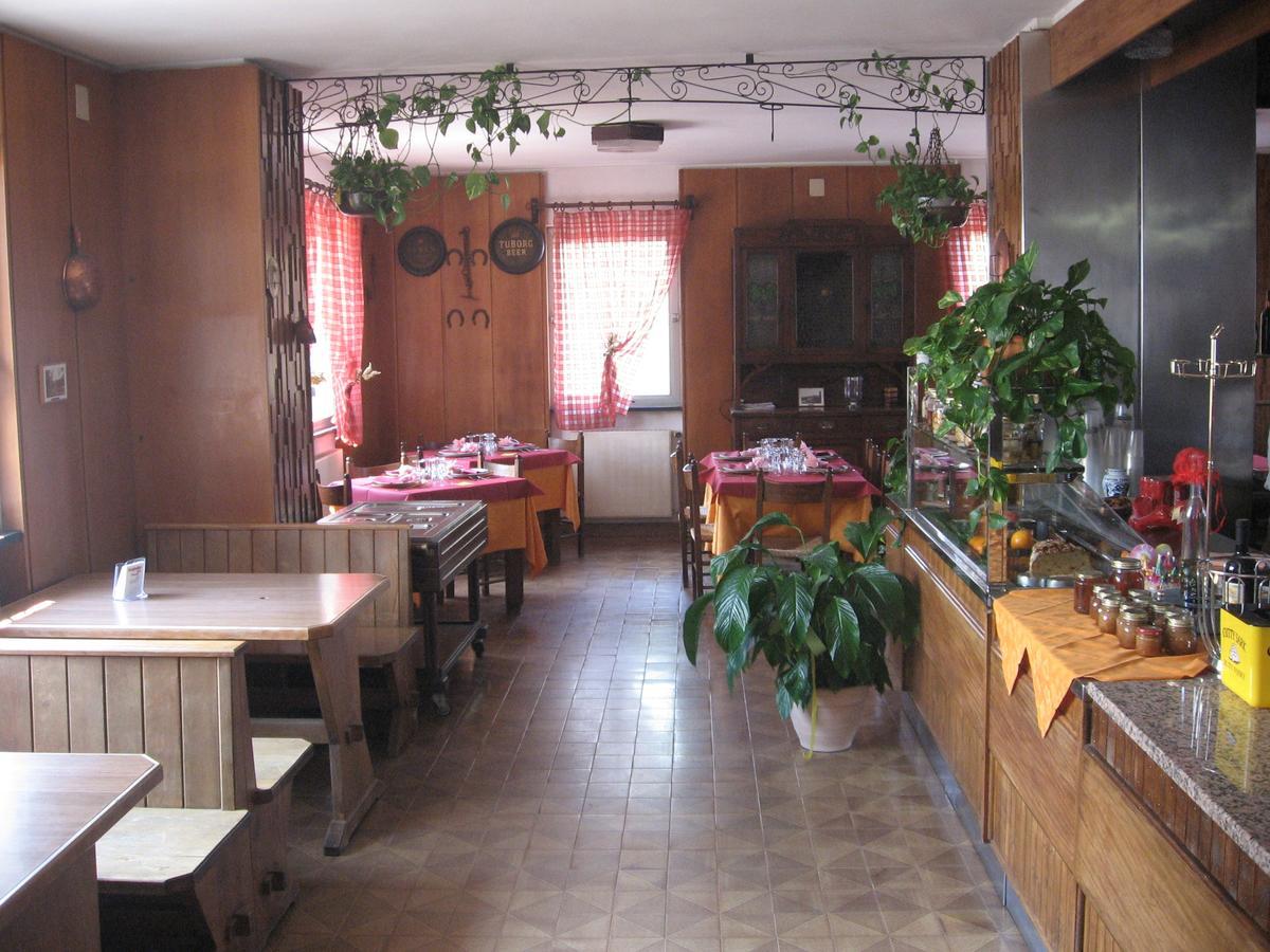 Albergo Rifugio Montecucco Piampaludo Eksteriør bilde